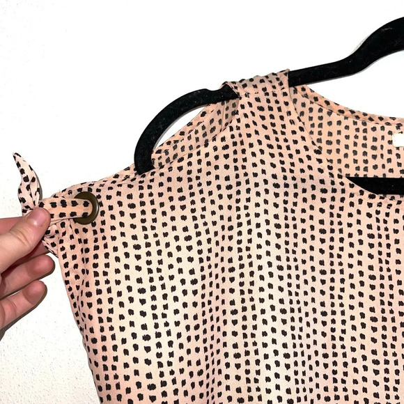 Maurices Tan & Black Dotted Cheetah Print Tie Sleeve Tunic Blouse Small Women’s - Picture 3 of 11